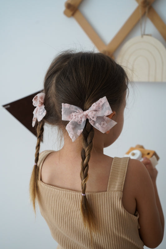 Classic Bow | Pink Daisy Lace |