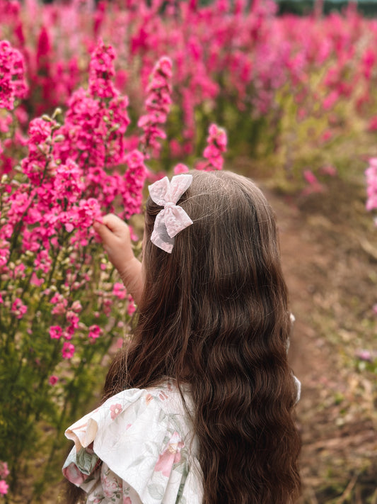 Classic Bow | Pink Daisy Lace |