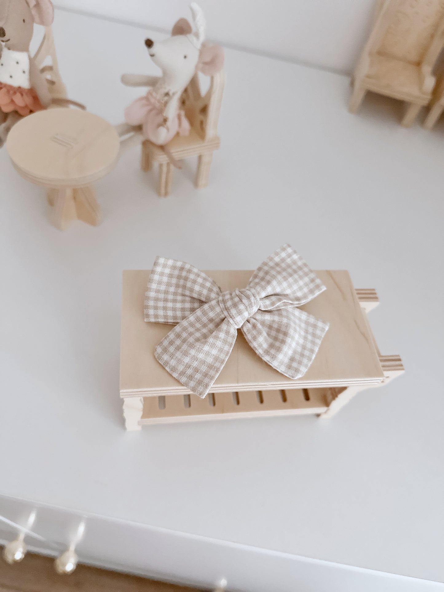 PINWHEEL PIGTAILS | GINGHAM - BEIGE |