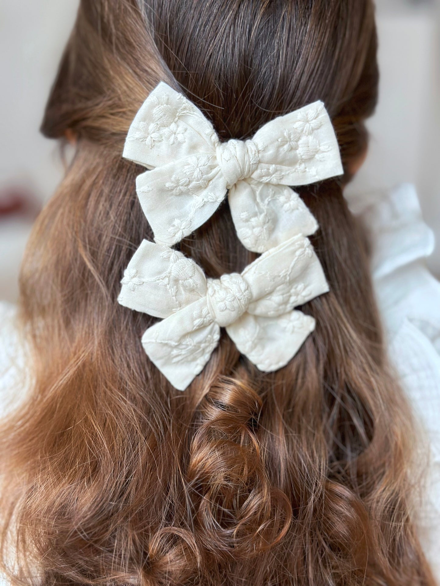 PINWHEEL PIGTAIL SET | EMBROIDERED LACE - BEIGE |