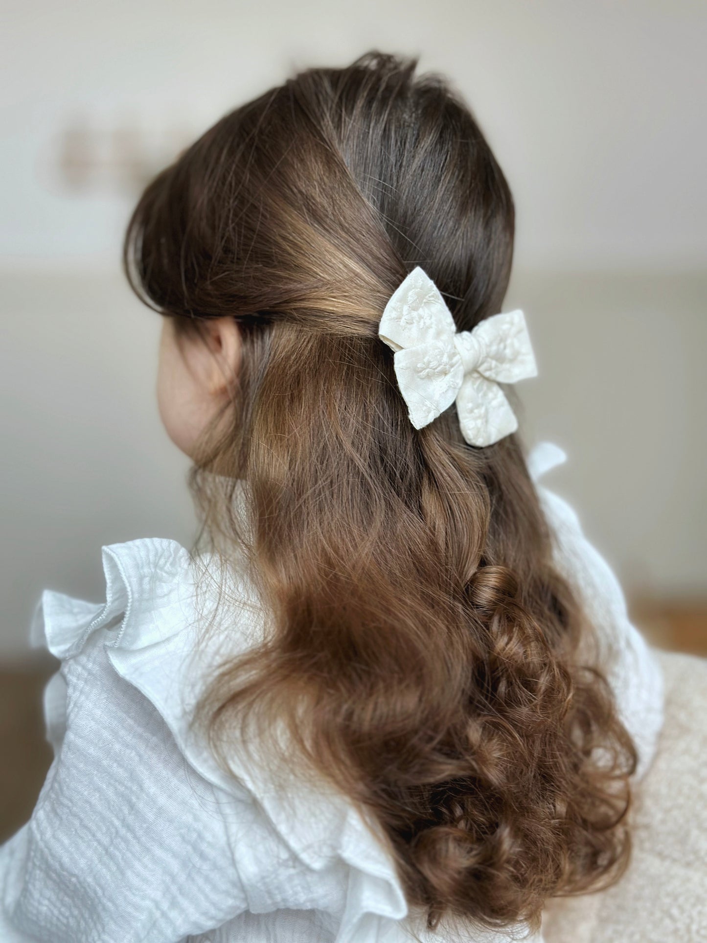 PINWHEEL PIGTAILS | EMBROIDERED LACE - BEIGE |